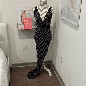 Chic Black and White Patterned Maxi Dress